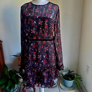 Lulus dress  long sleeve sx M.